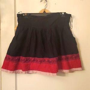 Vintage lucky brand embroidered mini. Black with pockets and smocked waist.